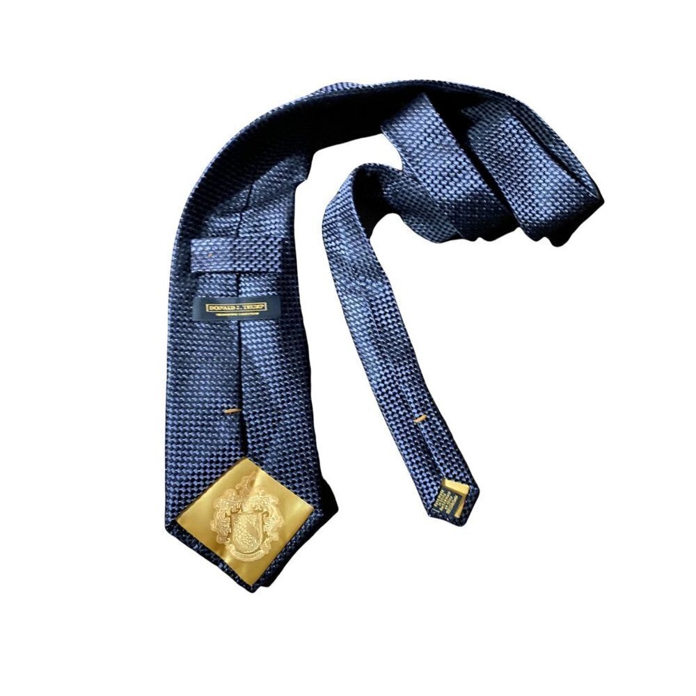 Donald J. Trump Mens Necktie Blue Geometric Woven Hand Made Signature Collection - Picture 2 of 9